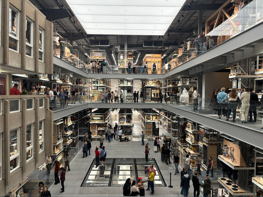 ロンドンレポートvol.17 アートの“裏側”を見られる美術館──V&A East Storehouseの魅力とは